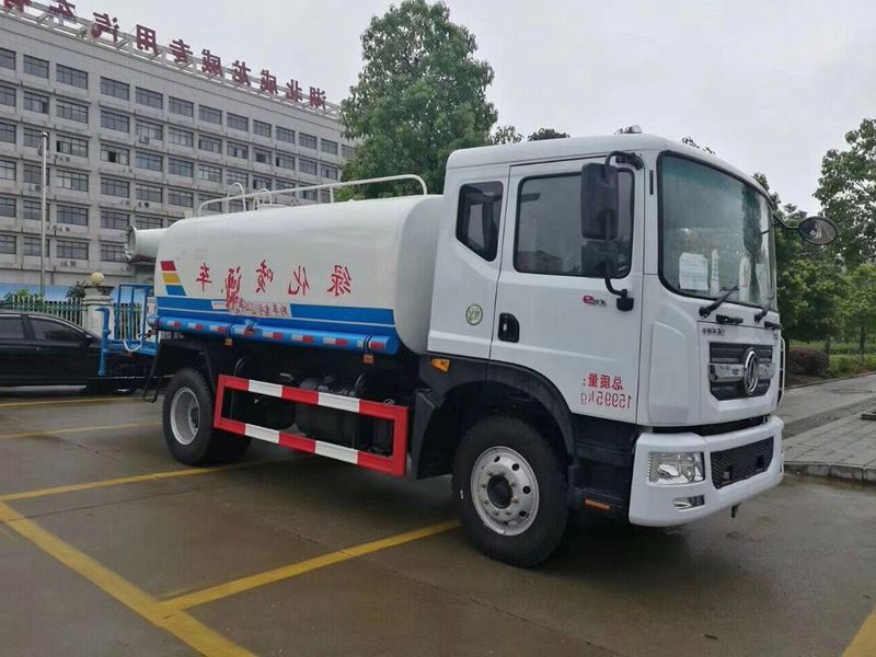 12噸(12方)東風(fēng)多利卡D9灑水車(chē)圖片 12噸(12方)東風(fēng)多利卡D9灑水車(chē)圖片