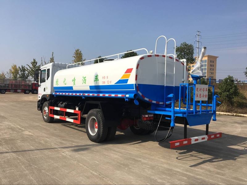 環(huán)衛(wèi)灑水車(chē)價(jià)格_15噸東風(fēng)多利卡D9環(huán)衛(wèi)灑水車(chē)