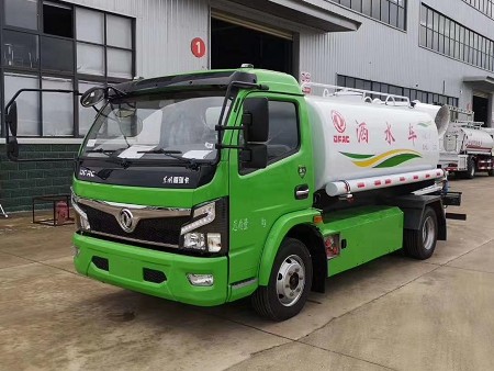 東風(fēng)福瑞卡天然氣7方綠化灑水車(chē)廠(chǎng)家價(jià)格