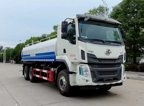 15噸灑水車(chē)價(jià)格多少錢(qián)_國(guó)六18方東風(fēng)柳汽后雙橋綠化灑水車(chē)廠家價(jià)格