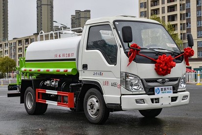 3噸灑水車多少錢一臺(tái)_國六2.7方福田時(shí)代小卡之星2藍(lán)牌綠化灑水車廠家價(jià)格