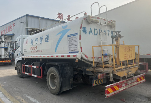 二手國五東風隨專15方灑水車 二手國五東風隨專15方灑水車